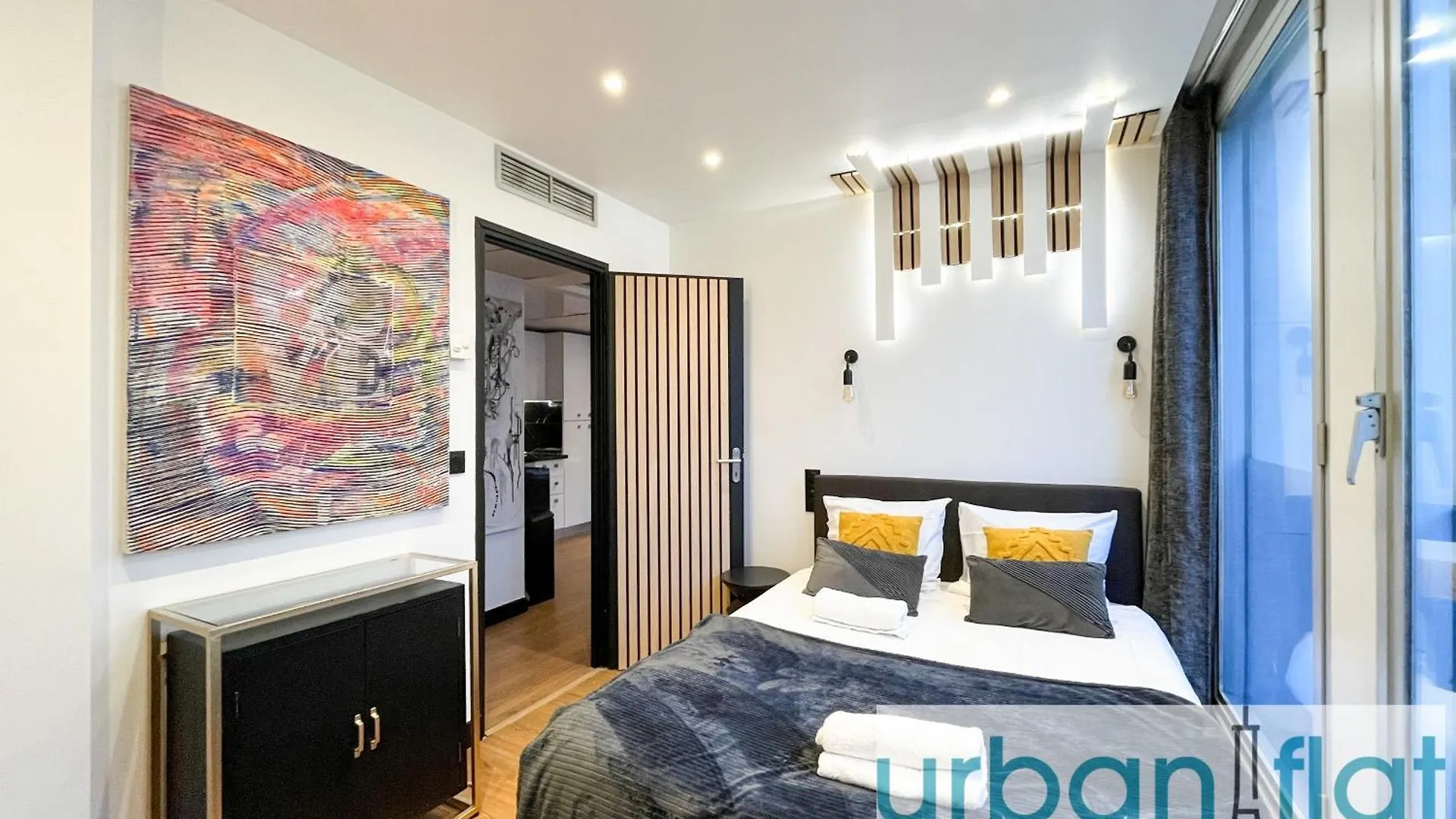 Apartment Urban Flat 129 - Sublime Art Love Champs-Elysees Paris